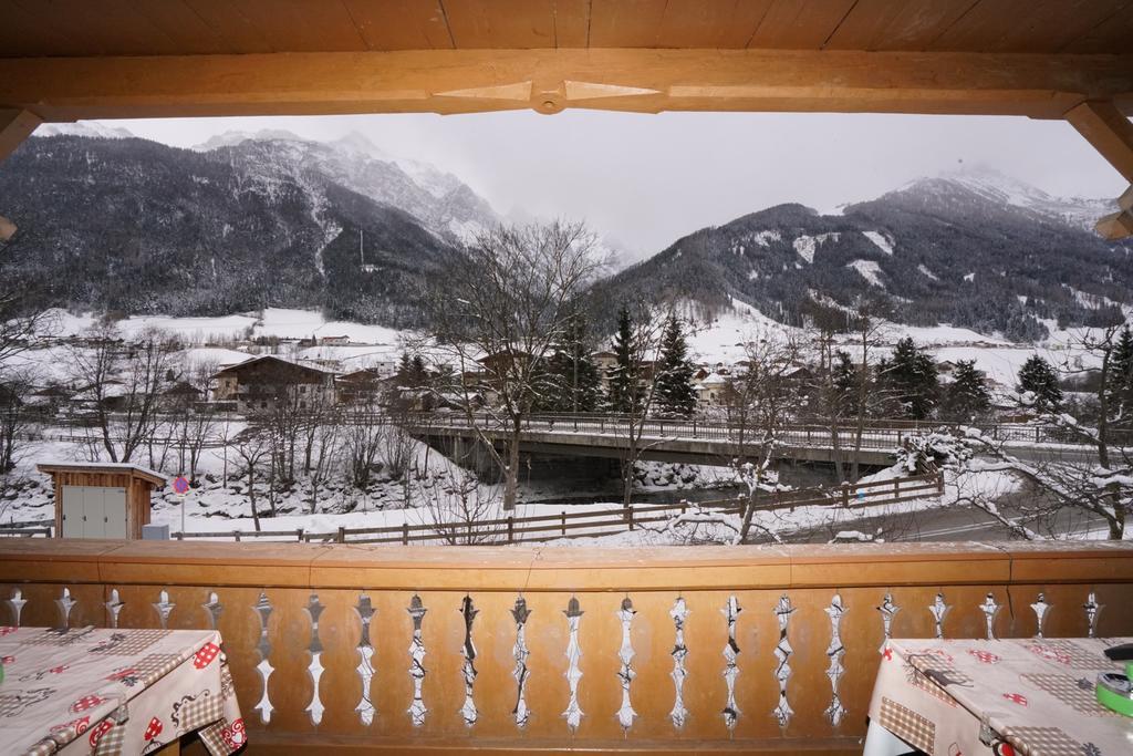 Haus Ruetzbach Leilighet Neustift im Stubaital Eksteriør bilde