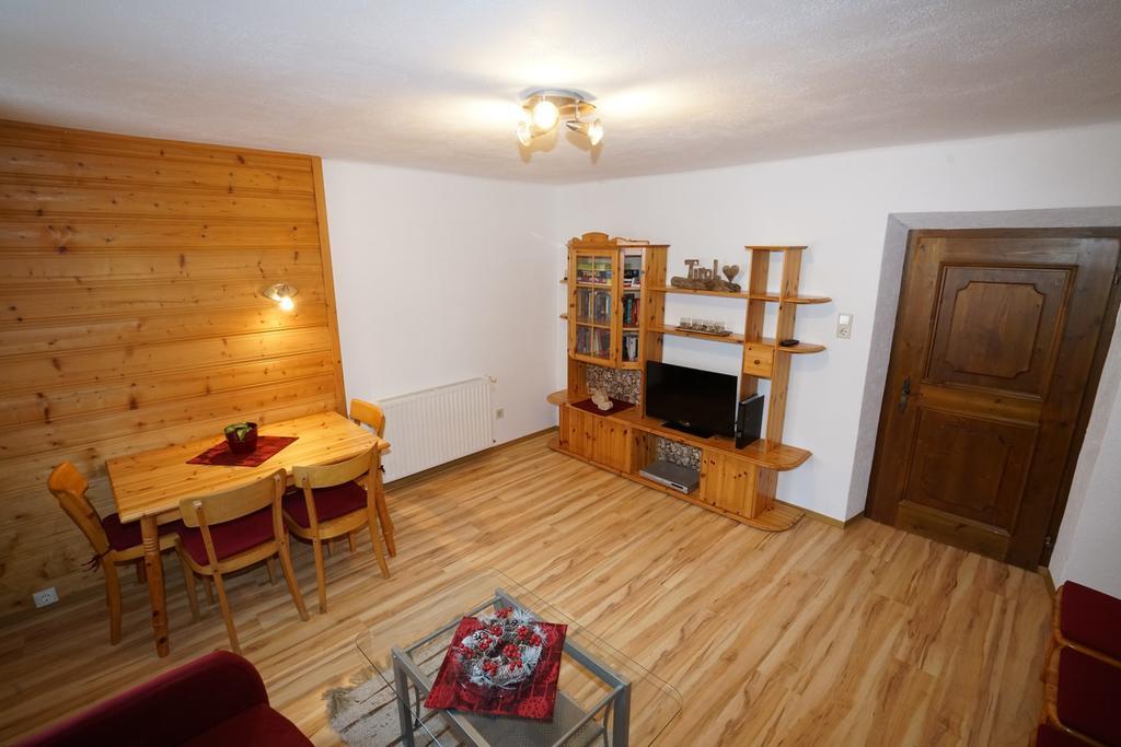 Haus Ruetzbach Leilighet Neustift im Stubaital Eksteriør bilde