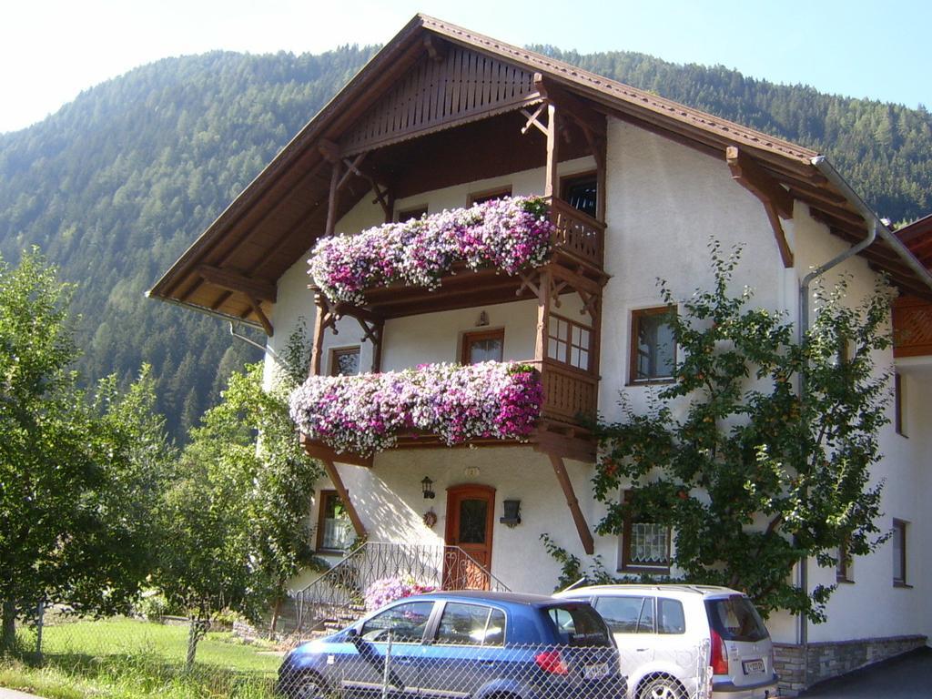 Haus Ruetzbach Leilighet Neustift im Stubaital Eksteriør bilde
